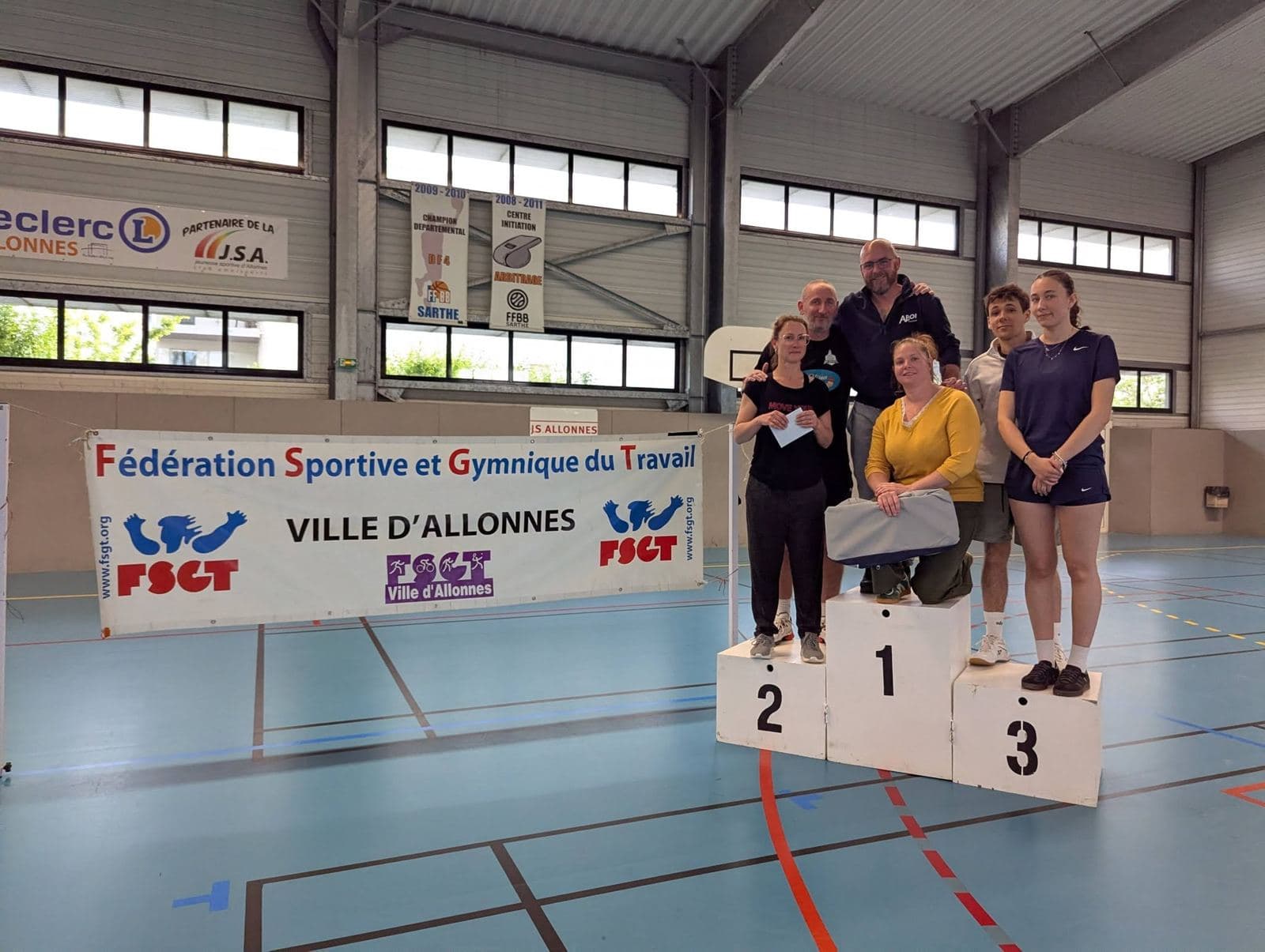Podium d'un tournoi FSGT à Allonnes
